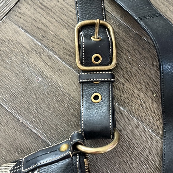 Coach signature C bag with long strap - Picture 7 of 8